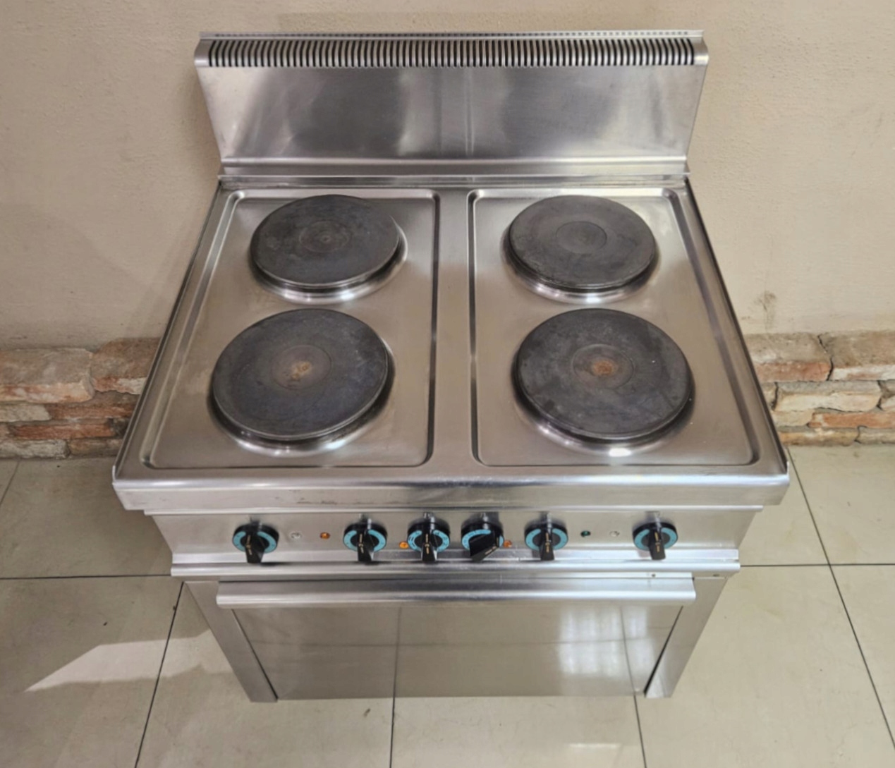 8311db7daaf8ca52428f65ab504300f6