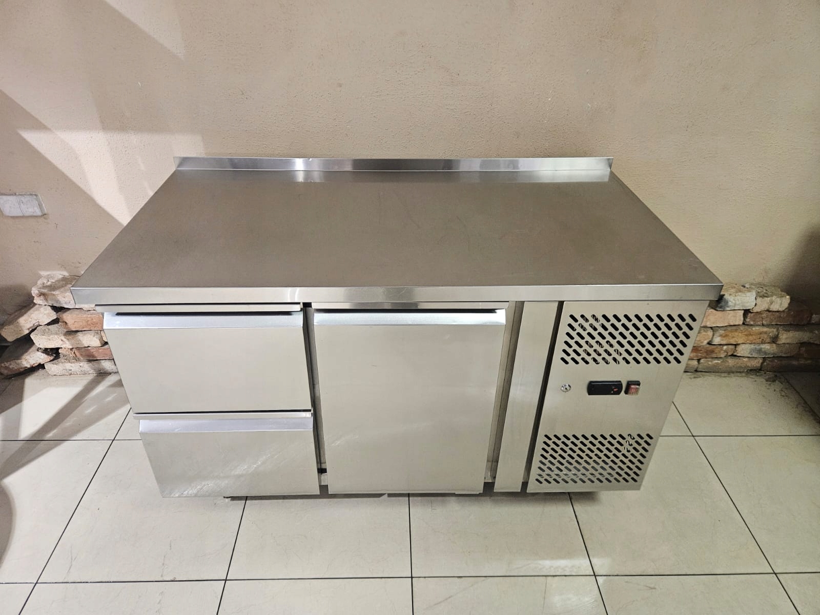 130e5b6c70ca183870a905f935ff18a7