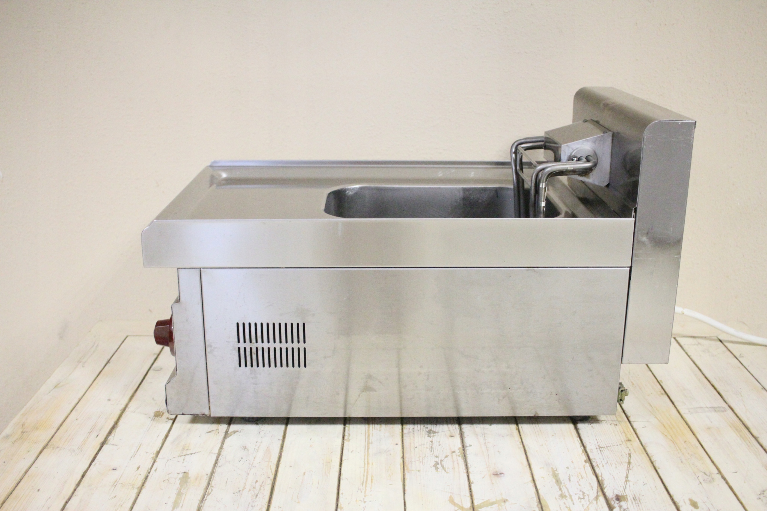 d09371d6649b3998d3a9a9e03328a4db