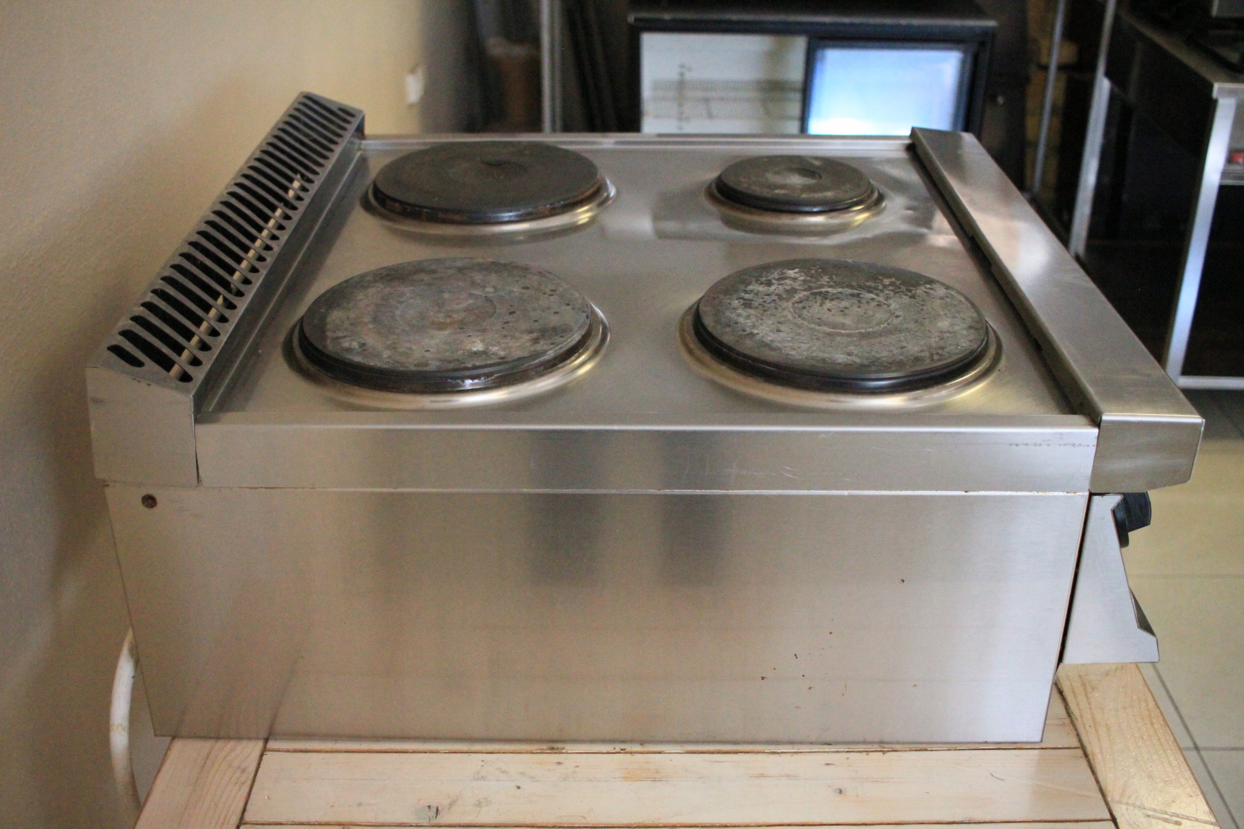 90265821690135057a7d7a64d447c089