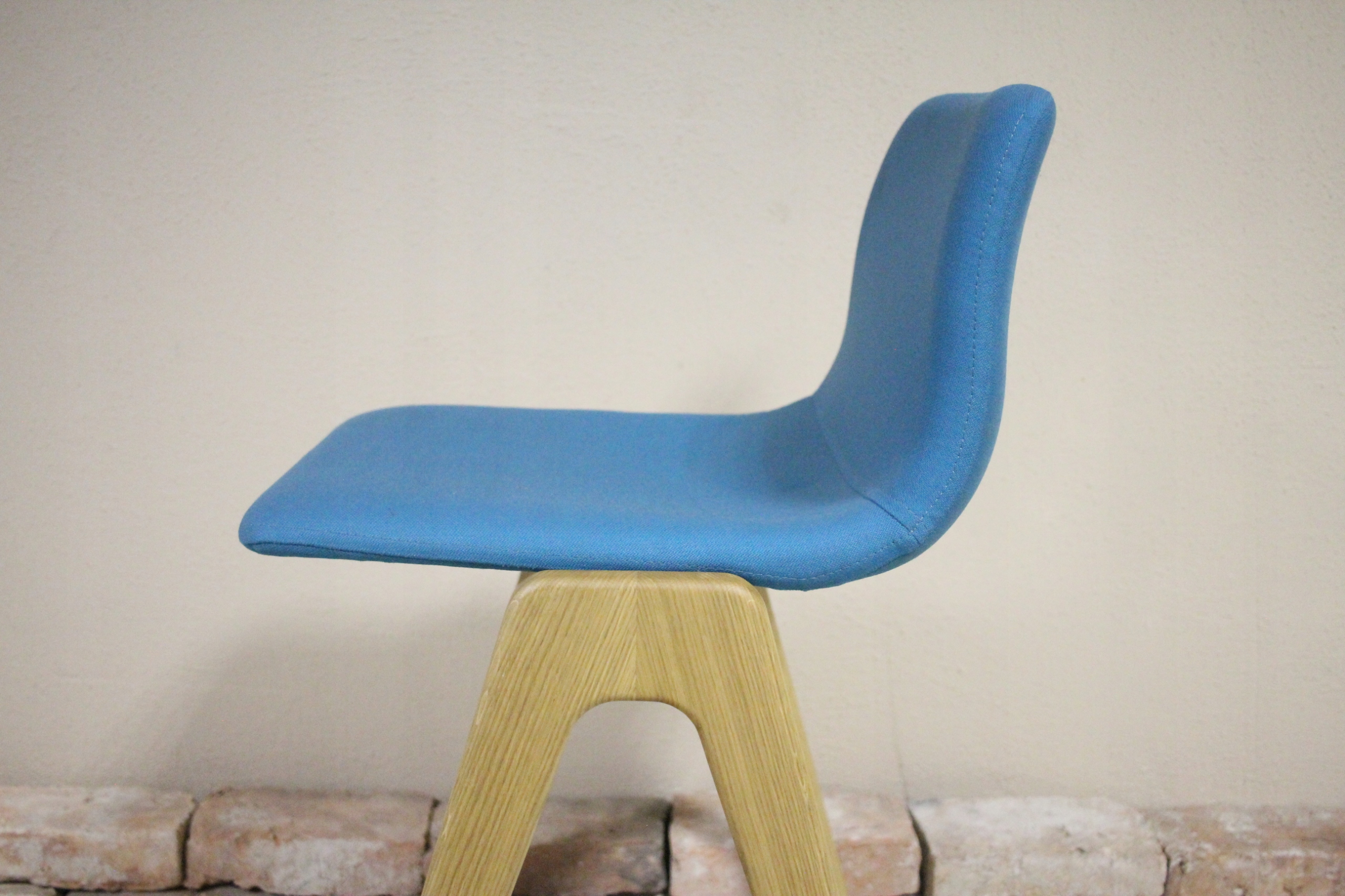 9b7b7f4a56cf7cc66aff145fc1286420