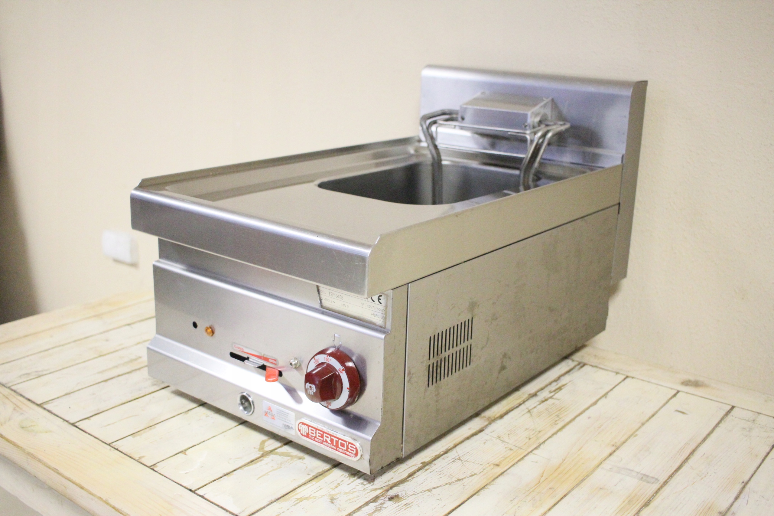 3d86fdb6daf0ae8ac3124a2bfeed2043