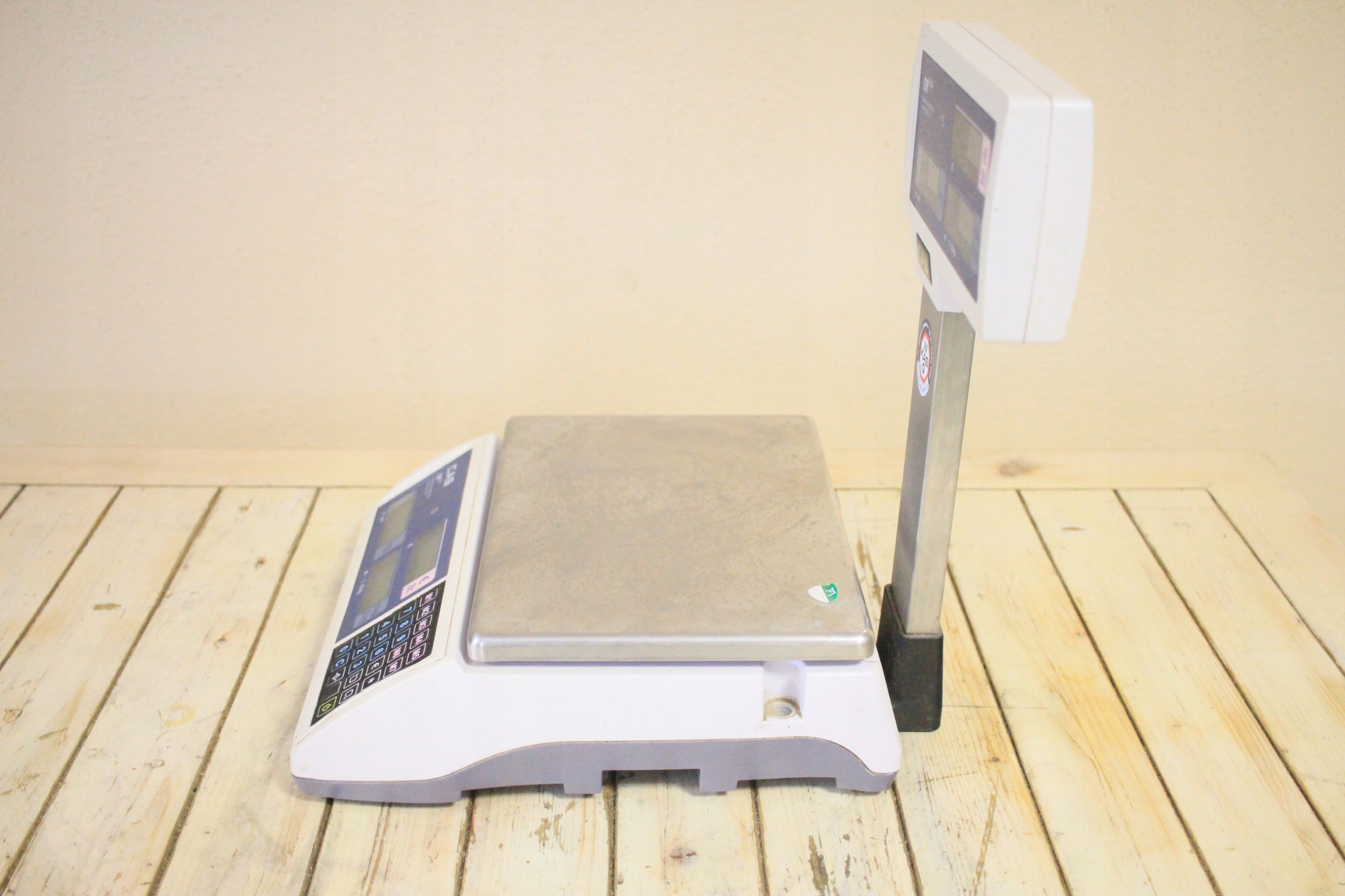 7704ddae70607a032399a8bf336058c9