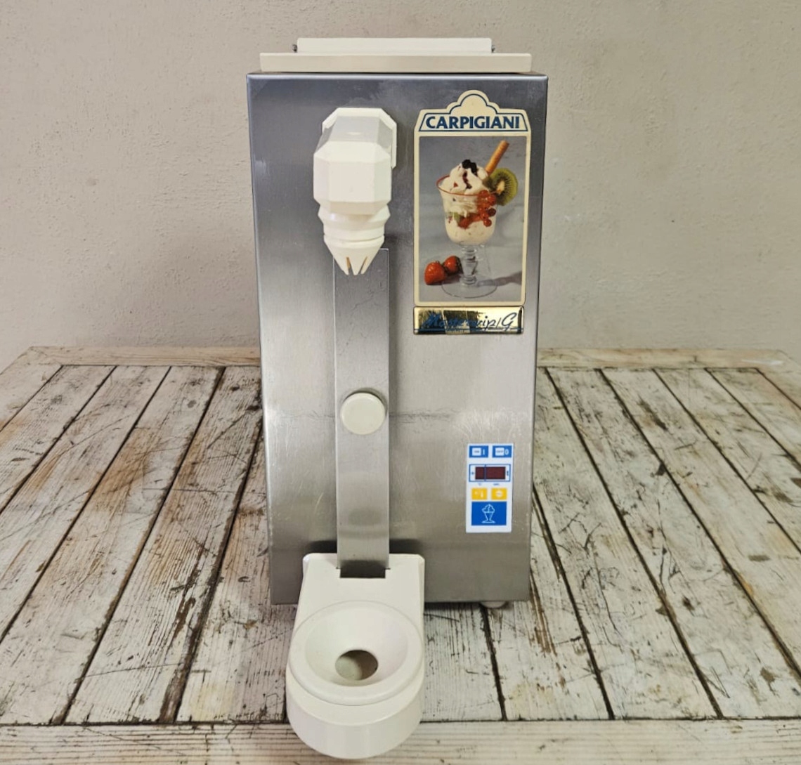 633cff0f6e73559dd4e4d72ab41d34c4