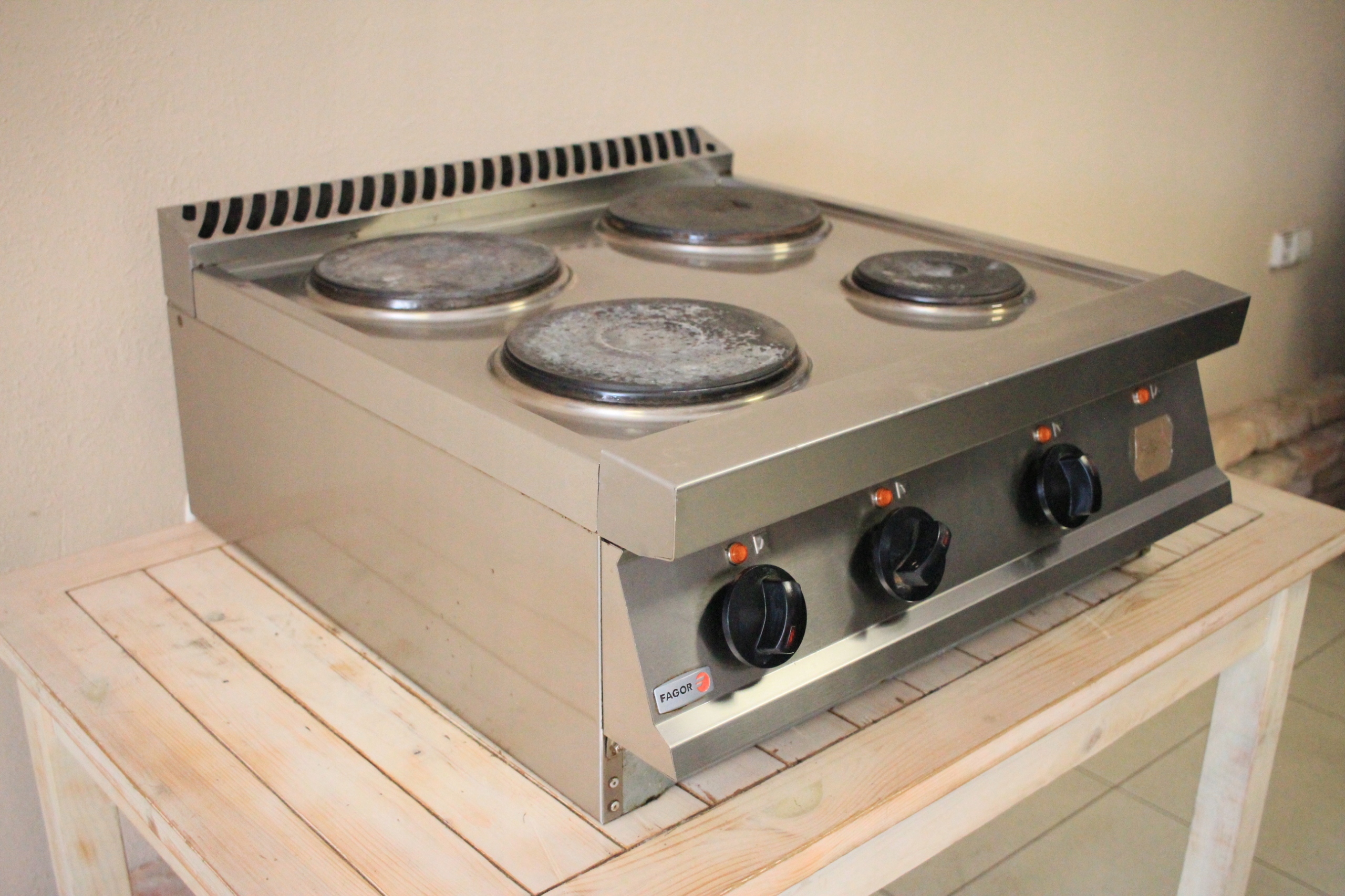 9fe5d9ec0ea4f2e9ec989ed981514c93