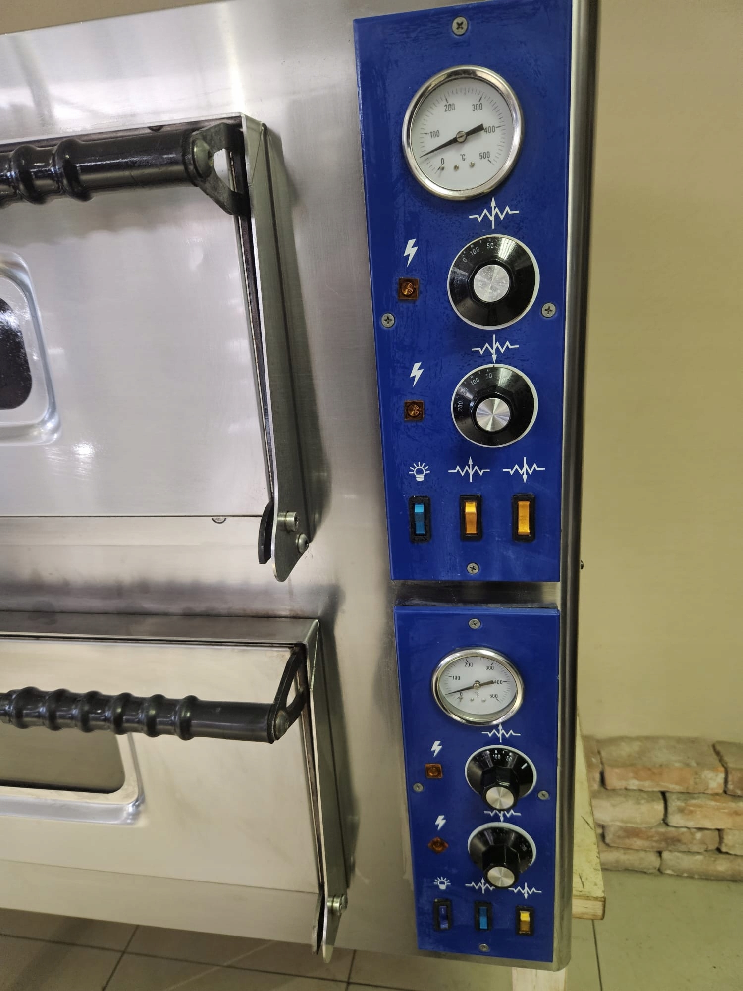 006aad1c1f8e8b05d80137f93c718084