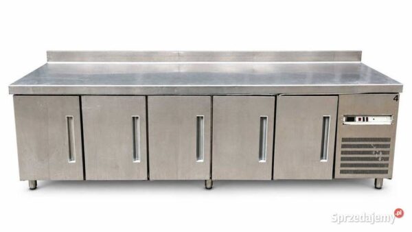 Stół roboczy gastronomiczny nierdzewny 270x70 cm, 5 drzwi